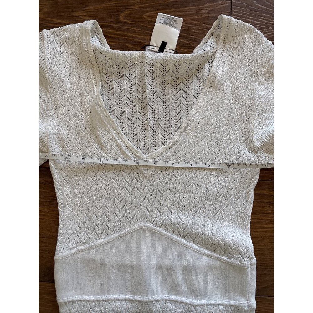 BCBG Maxazria White Long Sleeve V Neck Summer Lace Dress Cover Up - Picture 5 of 5